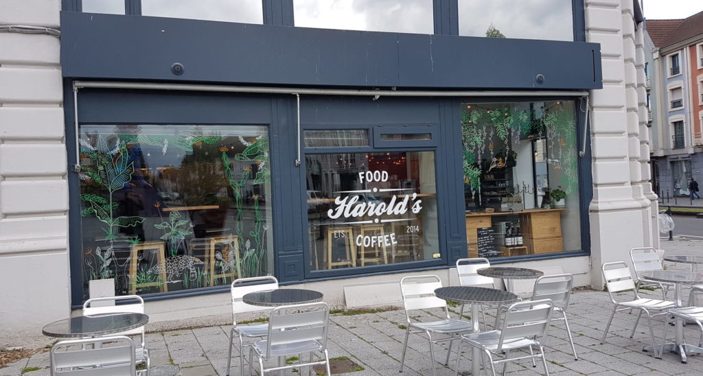 HAROLD’S FOOD AND COFFEE PORTRAIT DE COMMERÇANT